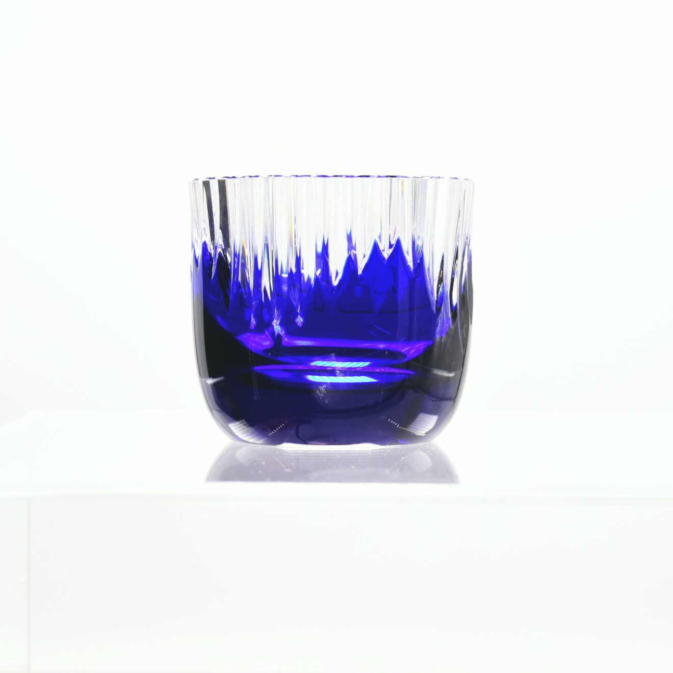 Teelichthalter “Chartres”, 6 cm. Cristallerie de Montbronn, nachtblaues Kristallglas