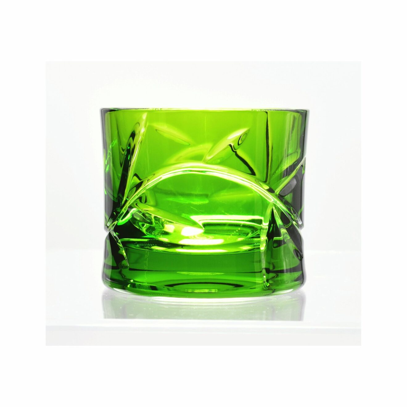 Teelichthalter “Laurier”, 6 cm. Cristallerie de Montbronn, lindgrünes Kristallglas