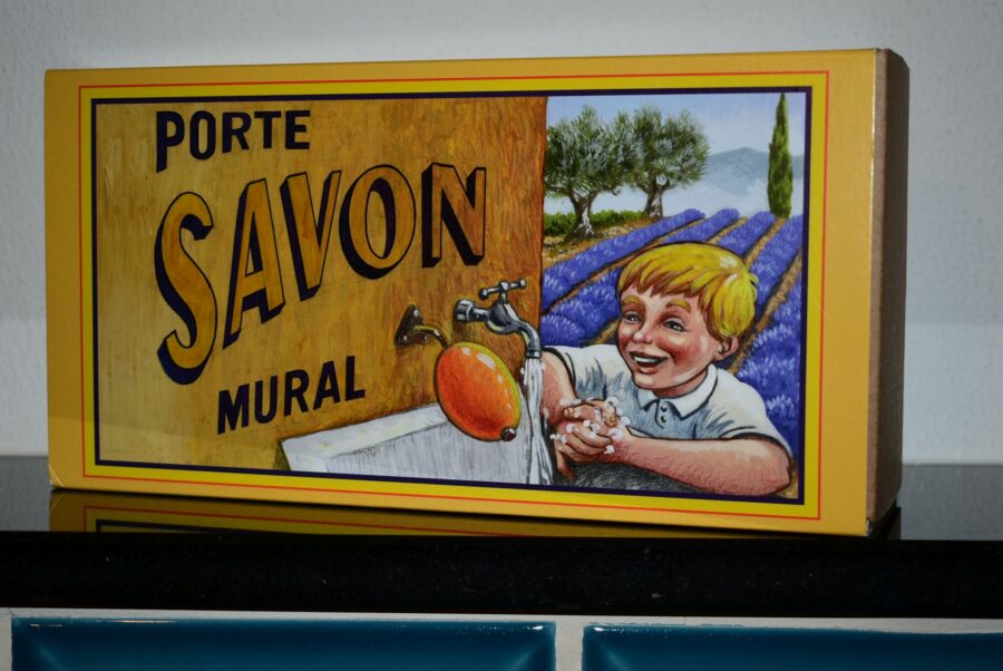 Seifenhalter Edelstahl „Savon Rotatif“ inkl. Seife, 260 g. La Savonnerie de Nyons, Duft „Fleur de Coton“ – Bild 3