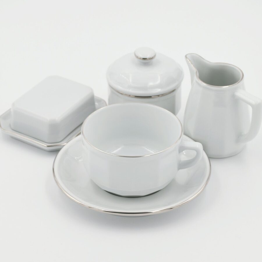 Kleine Butterdose Apilco Flora, 11x9 cm. Weiß, Platinrand – Bild 3