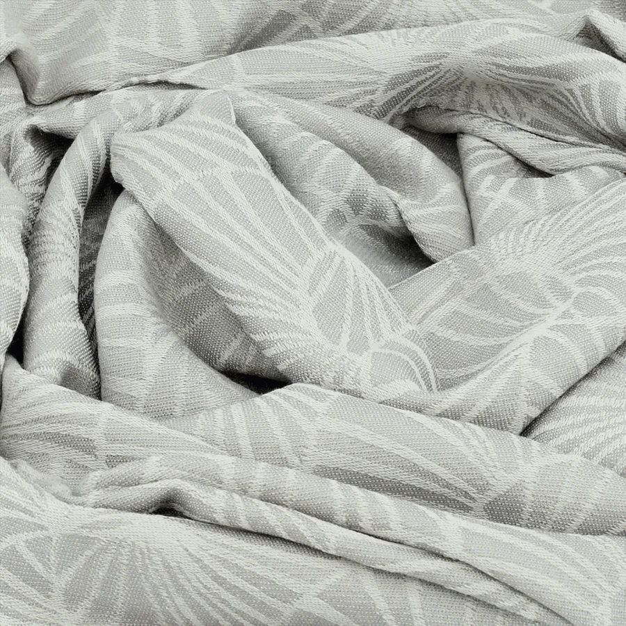 Seiden Merinoschal Damen "Seerose Perlgrau", 180 x 45 cm. LA FABRIQUE d'écharpe, 60% Merino, 40% Seide – Bild 2